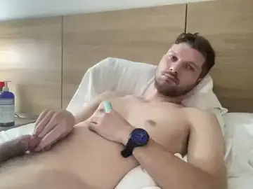 Stripchat Free Live Porn of Kcruise9clouds