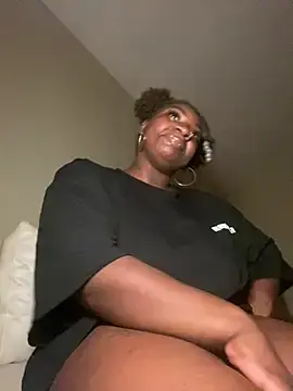 Stripchat Best Webcam of LillShayy