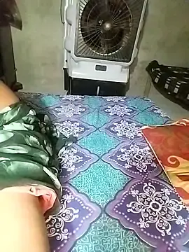 Stripchat Free Live Porn of Super_bhabhi_Indian
