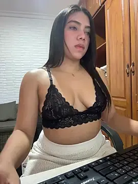 Stripchat Free Porn Cam of Luna_rousse26