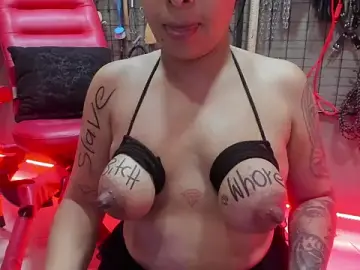 Stripchat Free Porn Cam of ariel_bdsm