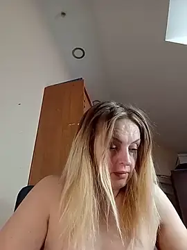 Stripchat Adult Webcam of Ami_Foxy
