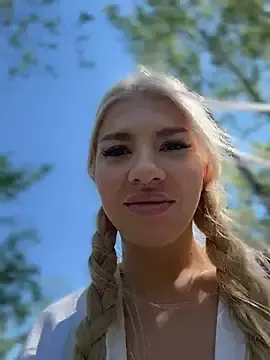 Stripchat Live Porn of NewLale