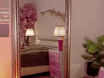 Stripchat Free Live Porn of SenniaBella