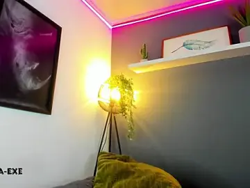 Stripchat Nude Webcam of Kira_Exe_