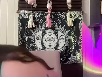 Stripchat Free Porn Cam of xopeachybaby