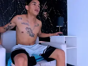 Stripchat Sex Cam of Lian_Jacob