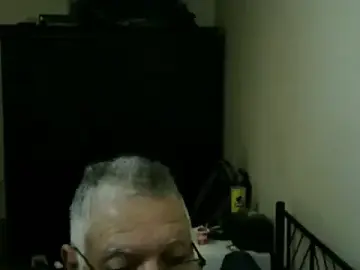 Stripchat Free Porn Cam of 100Tauros