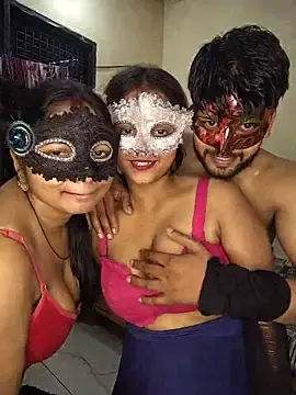 Stripchat Nude Webcam of New_desi_bhabhi