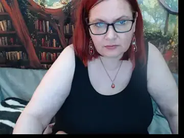Stripchat Sex Cam of PlayfullMature