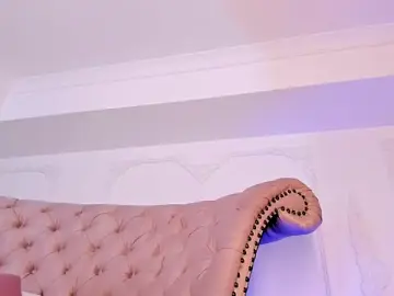 Stripchat Free Live Porn of LucianaBlanco_