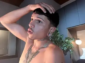 Stripchat Adult Webcam of Valentino_Knox