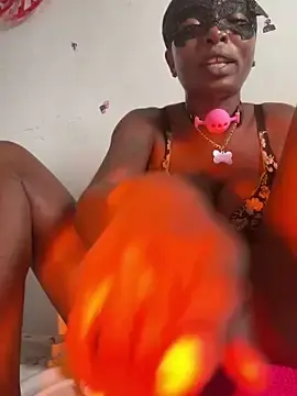 Stripchat Best Webcam of Honeybeespecial