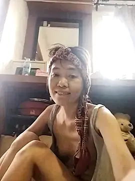 Stripchat Live Porn of Little_suzy5