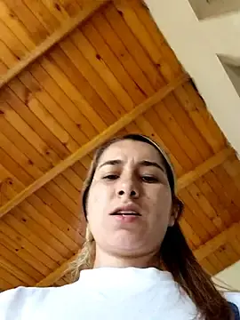 Stripchat Watch Live Sex Cams of Iris_love18