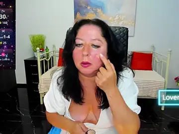 Stripchat Live Sex Cam of Julia_Dean