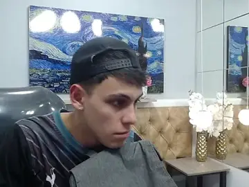 Stripchat Free Porn Cam of Ethanx18_
