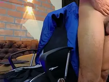Stripchat Live Porn of MR_EITHAN