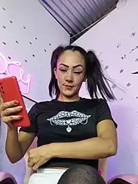Stripchat Free Porn Cam of Emeril_sexy