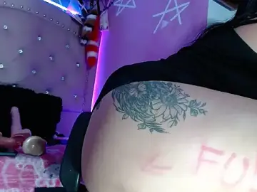 Stripchat Free Porn Cam of violetaass