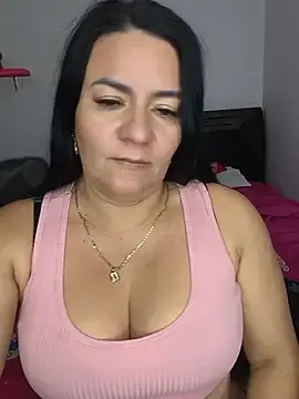 Stripchat Adult Webcams of cataleya-latina