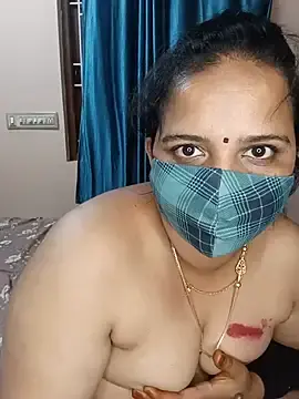 Stripchat Sex Cam of pirainilla