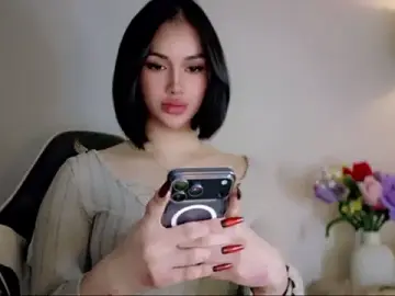 Stripchat Live Sex Cam of Anna_HollyDoll
