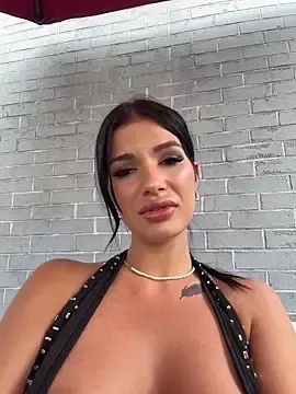 Stripchat Adult Video Chat of RaniaSnow