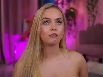 Stripchat Nude Webcam of ElyssawetXX