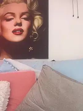 Stripchat Free Porn Cam of viktoria_davis_