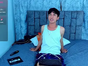 Stripchat Free Porn Cam of IhanKing
