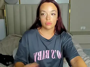Stripchat Sex Cam of stellaa_quenn