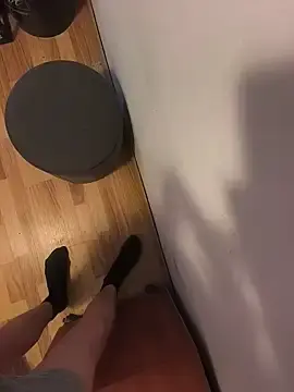 Stripchat Watch Live Sex Cams of MassiveMask