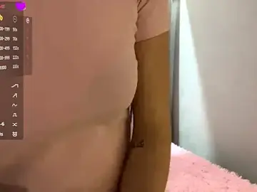 Stripchat Free Porn Cam of Sophla_Labs