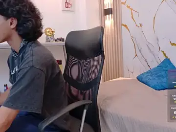 Stripchat Free Live Porn of Zayn_Fox32