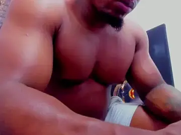 Stripchat Free Porn Cam of tommike