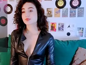 Stripchat Adult Webcam of Maya_Rogerss