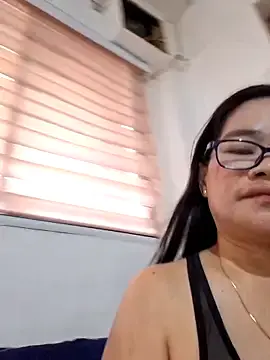 Stripchat Live Sex Cam of WinterMelon88