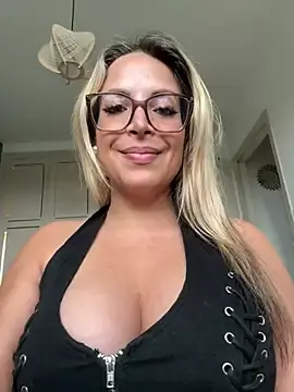 Stripchat Best live sex cam show of AnissaHale