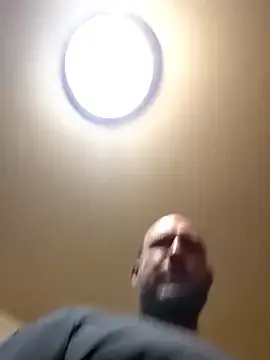 Stripchat Live Sex Cam of Brucejuce6669
