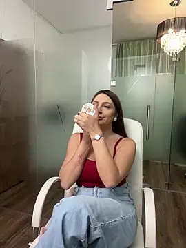 Stripchat Free Porn Cam of ClaraaJoy