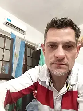 Stripchat Sex Cam of SexyStrp