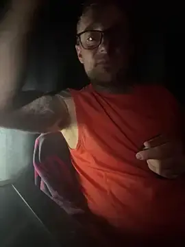 Stripchat Adult Webcam of WIDBIGWHITECOCK