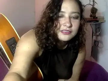 Stripchat Sex Cam of indomitaFox
