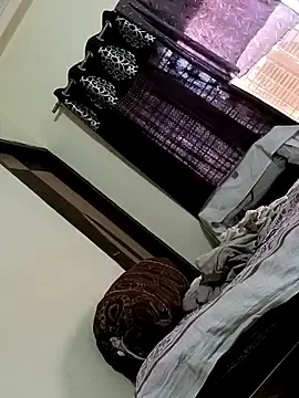 Stripchat Sex Cam of Chocolate_stud10