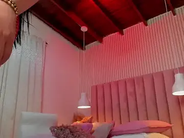 Stripchat Free Live Porn of ScarlettDreamss7
