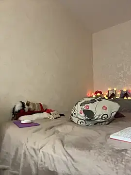 Stripchat Live Sex Cam of mrs_Bella_