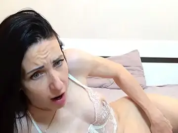 Stripchat Live Porn of BouncySweety