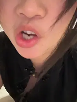 Stripchat Adult Webcams of huihui_520