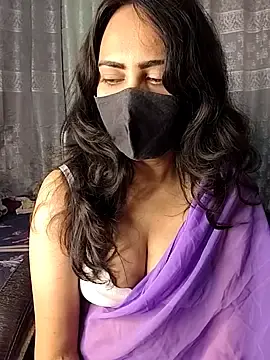 Stripchat Sex Cam of Alana_curise